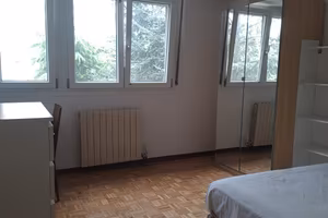 Parma stanza singola zona ospedale, arredato