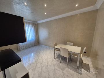 Fuorigrotta - 3 Vani - Ristrutturato - Arredato