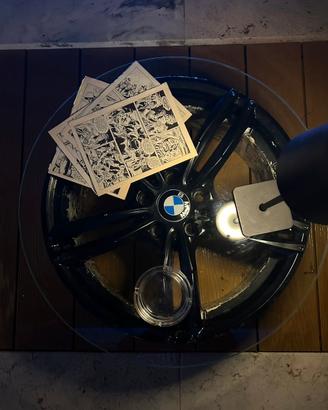 tavolino con cerchio auto