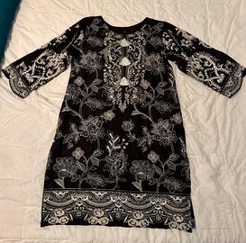 Abito tradizionale pakistano nero e bianco