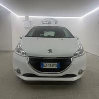 PEUGEOT 208 (anno 2015)
