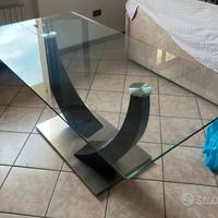 Tavolo in vetro/cristallo