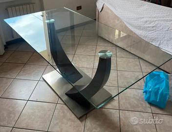 Tavolo in vetro/cristallo