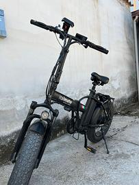 E-bike 250w, 16A, display a colori