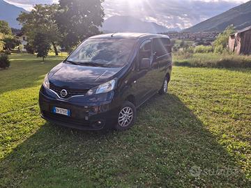 Nissan evalia Nv 200