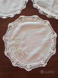 Centrini in lino e uncinetto 