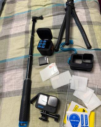 GO PRO  12 HERO BLACK ACTION CAMERA