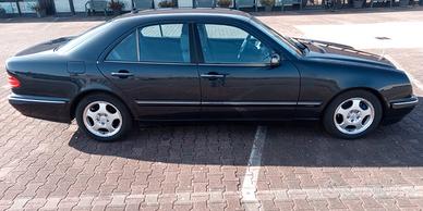 MERCEDES Classe E (W/S210) - 2000