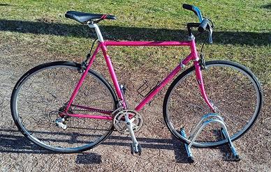 CITY BIKE SU TELAIO DA CORSA