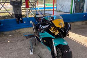 Yamaha r6 carburatore pronto pista