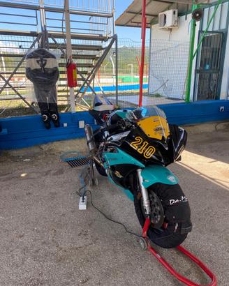 Yamaha r6 carburatore pronto pista
