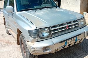 MITSUBISCI PAJERO