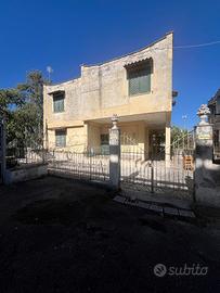 Rif. 358 fronte domiziana - villa singola 2 appart