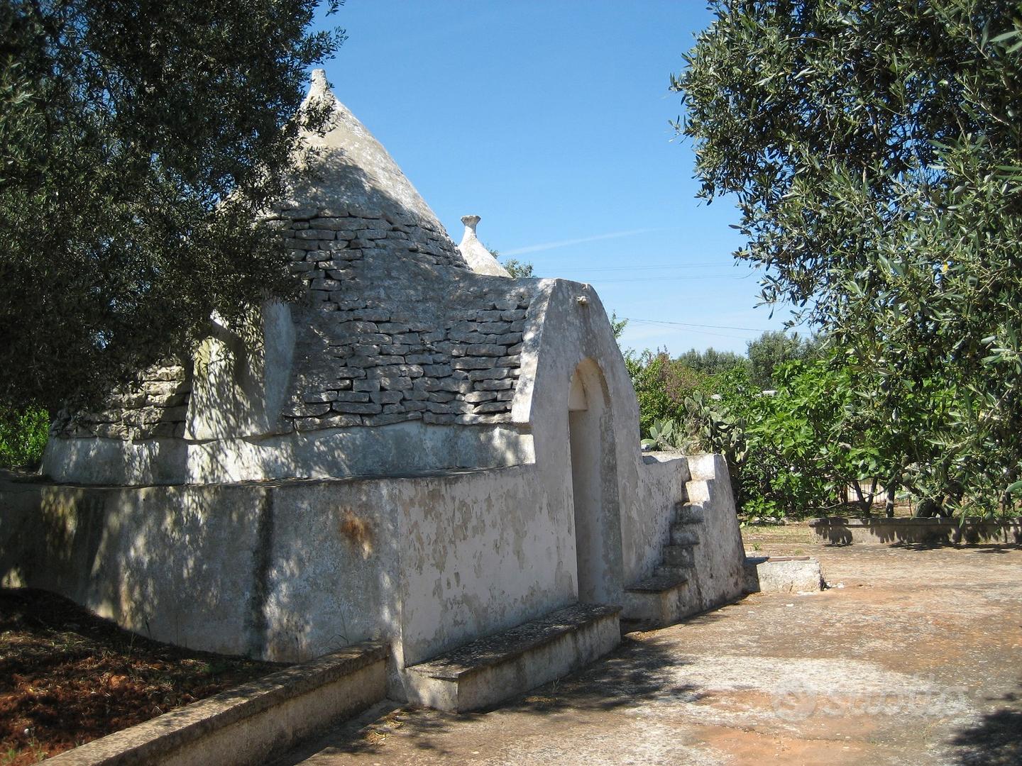 Trullo e terreno - Vista 3