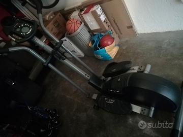 attrezzi palestra vedi foto