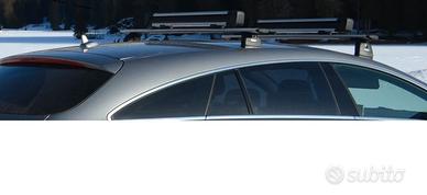 Portasci Thule completo di barre e doppio set pied