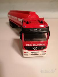 Modellini dei Vigili del Fuoco Italiani