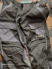 Pantaloni Yamaha