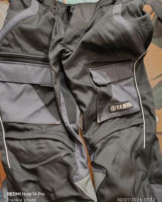 Pantaloni Yamaha