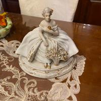 Dama cacciapuoti chiara