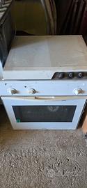 Forno ariston ventilato bianco 