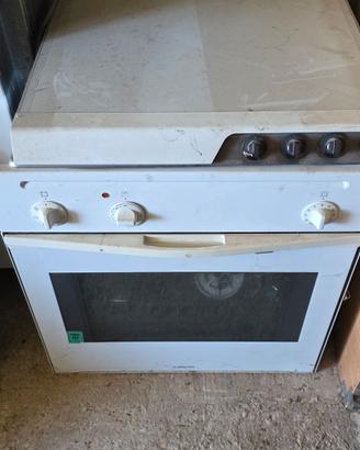 Forno ariston ventilato bianco 