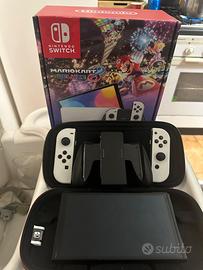 Nintendo switch oled- pari al nuovo