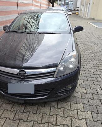 opel astra gtc 