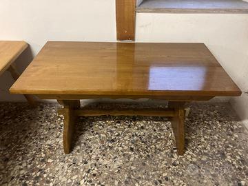 Tavolo rustico in legno
