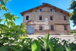 Casa indipendente bifamiliare