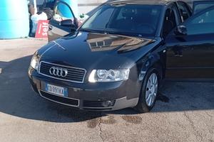 AUDI A4 1.9 TDI - Affidabilità e Comfort (2002)