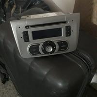 stereo originale Alfa Mito  con  incassatura per e