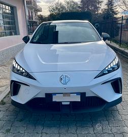 MG4 Luxury 64 Kw del 04/23