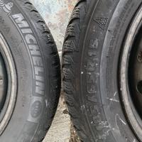 185/65/15 Michelin Alpine 65% con cerchi