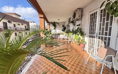 AMPIO QUATTRO VANI CON BALCONI TERRAZZATI