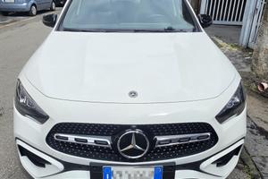 GLA 200 D Automatic AMG Line Premium Plus 