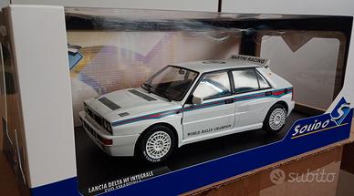Lancia Delta EVO 1  Martini Solido scala 1:18