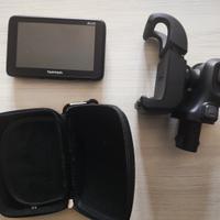 TomTom con supporto auto