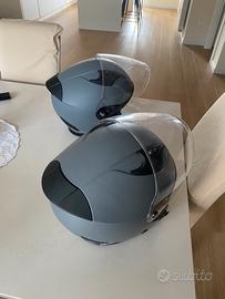 Coppia di caschi jet