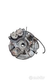 Montante anteriore sinistro Mitsubishi Pajero 3200