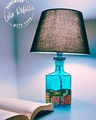Lampade e dispencer fatte a mano