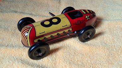 Lupor Metal Products auto giocattolo in latta 