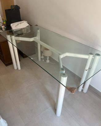 Tavolo in cristallo