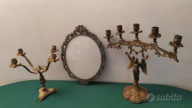 CANDELABRI E CORNICE IN OTTONE D'EPOCA