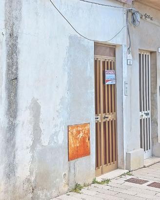 Centro- Casa indipendente con cortile