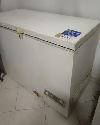 Congelatore a pozzetto