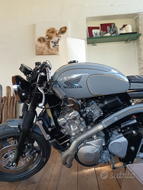 Honda Hornet 600 Custom