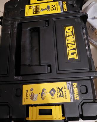 Avvitatore ad impulsi DeWalt