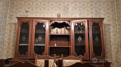 Mobile da soggiorno in stile classico