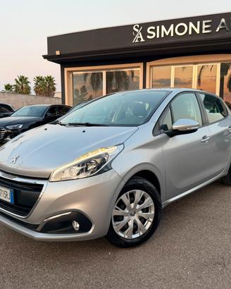 Peugeot 208 1.4 HDi 68 CV 5 porte Allure